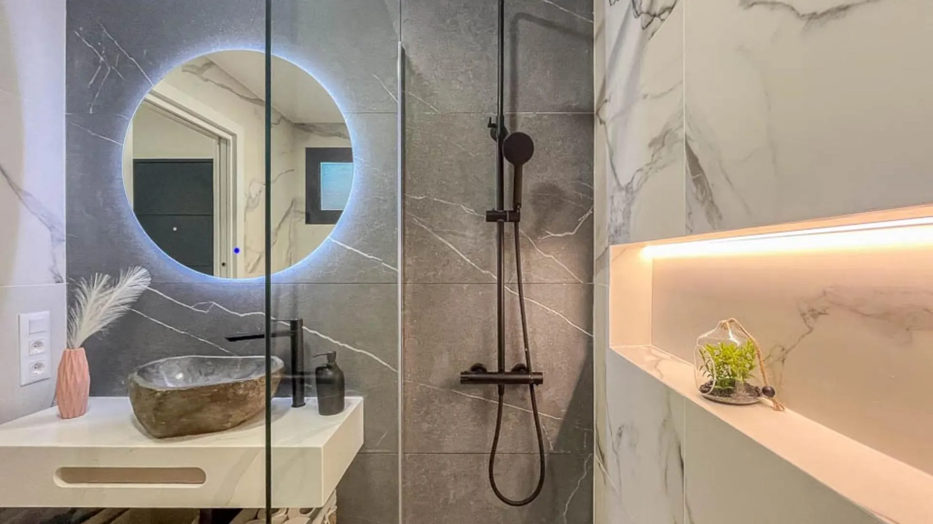 Daire El Bunker Luxury Suite En Playa Del Hombre Con Vista Al Mar