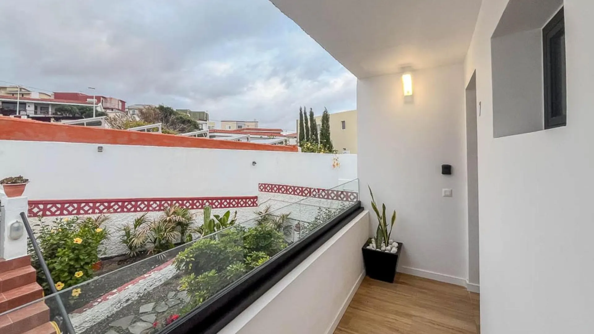 Daire El Bunker Luxury Suite En Playa Del Hombre Con Vista Al Mar İspanya
